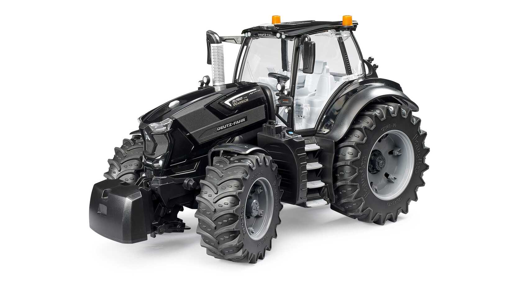 Bruder 1:16 Deutz-Fahr 8280 Ttv Warrior Tractor