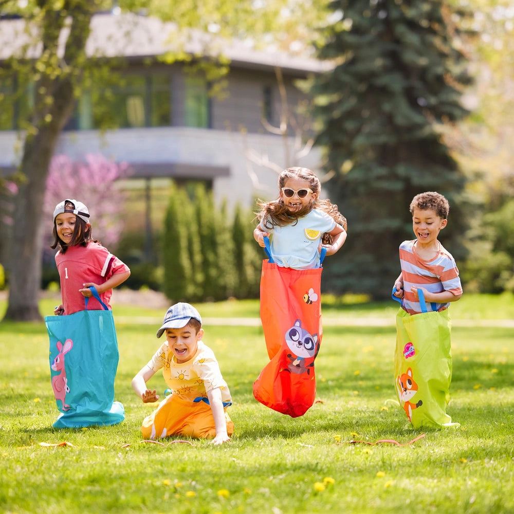 B. toys - Jeu de l'anneau et Jeu de l'œuf et de la cuillère - Combinaison de Jeux d'extérieur - Jeux de fête pour Enfants - Outdoor Games Galore, 3 Years