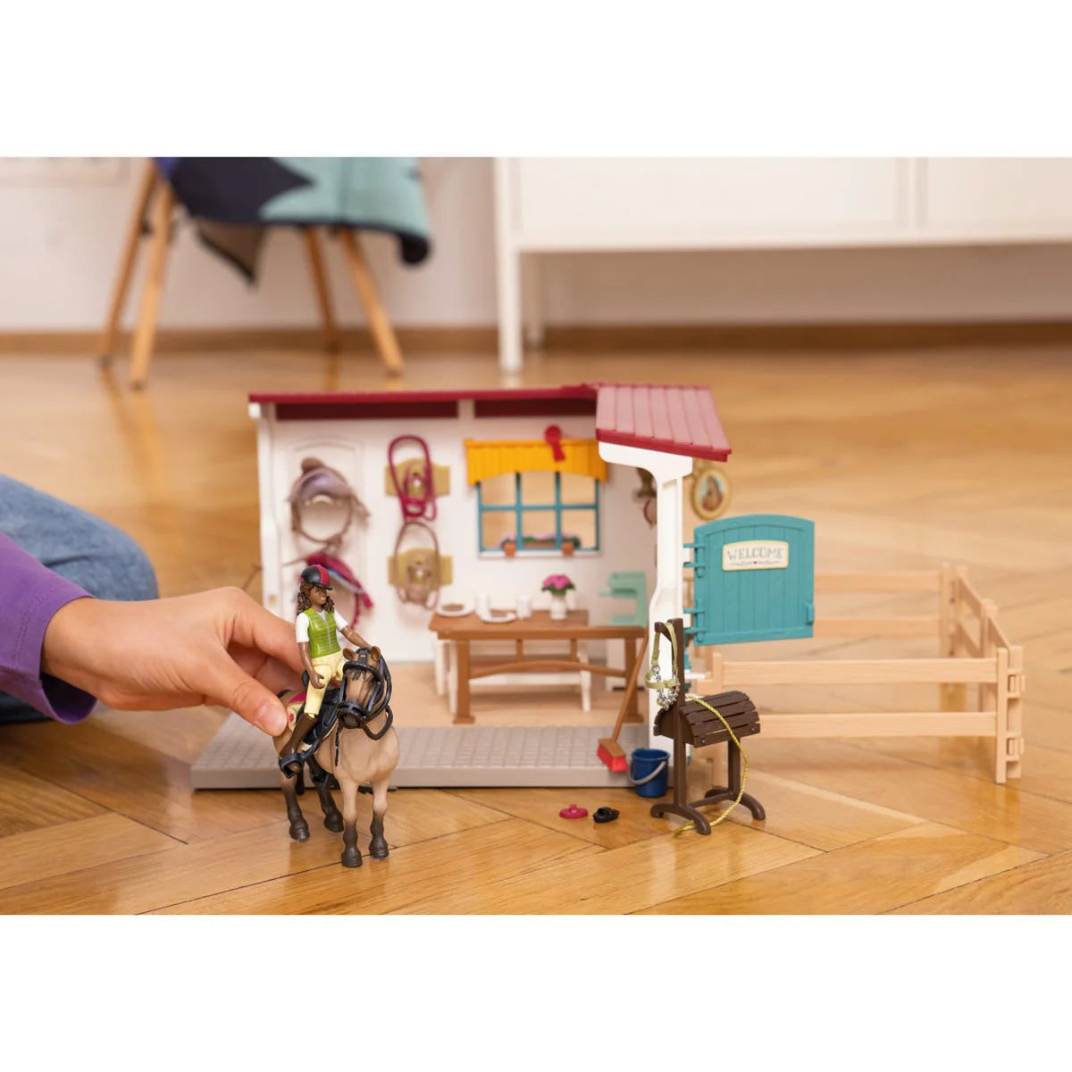 Schleich Tack Room Extension With Horse And Rider