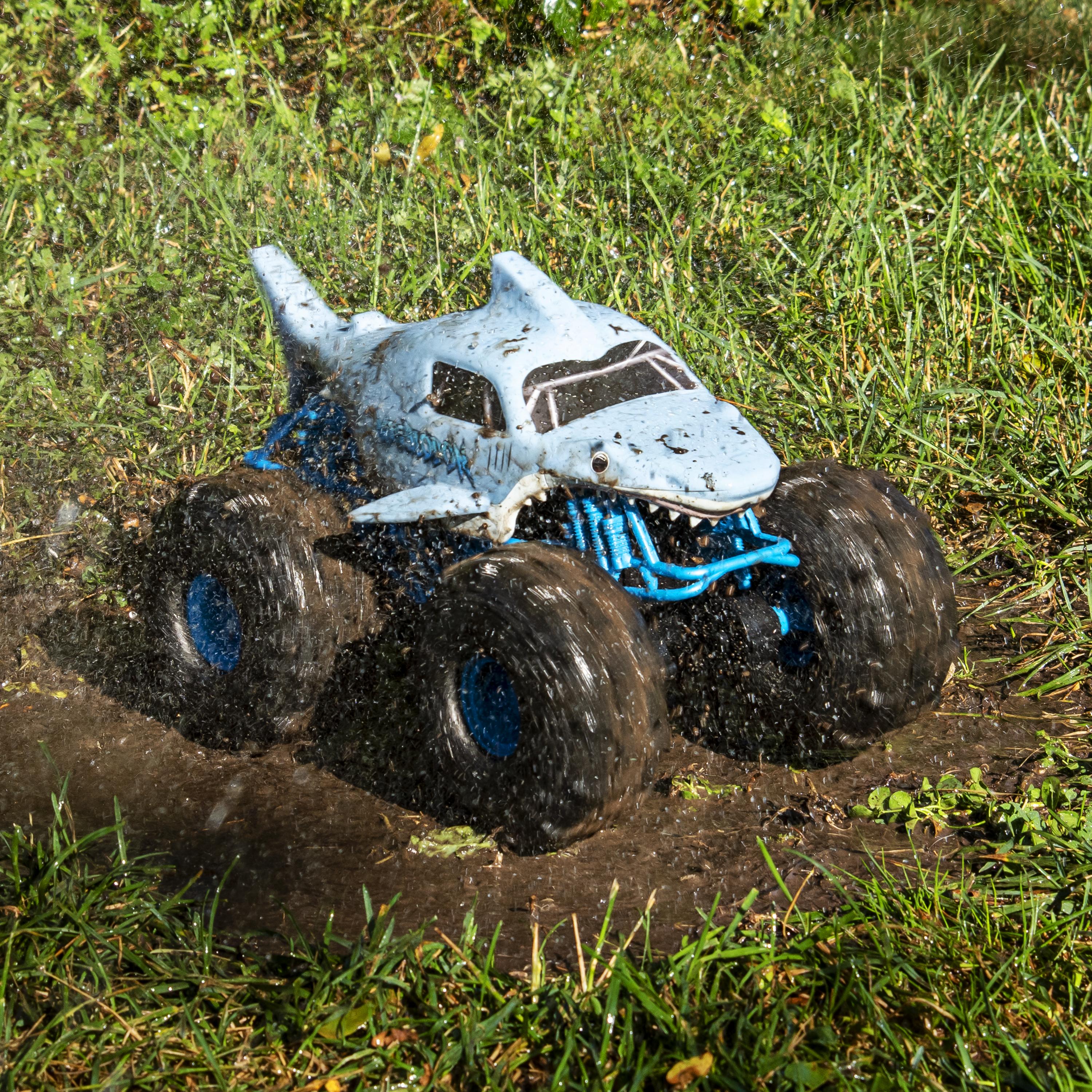 Monster Jam Megalodon - Storm Thrasher 1/15Th Scale