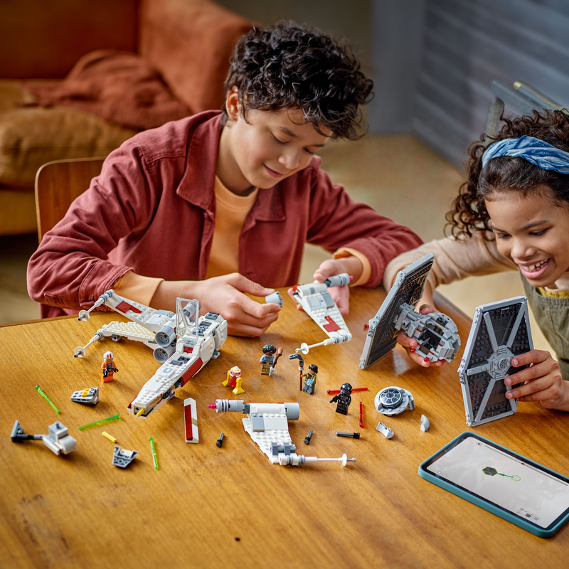 Lego® Star Wars™ Tie Fighter & X-Wing Mash-Up Set 75393