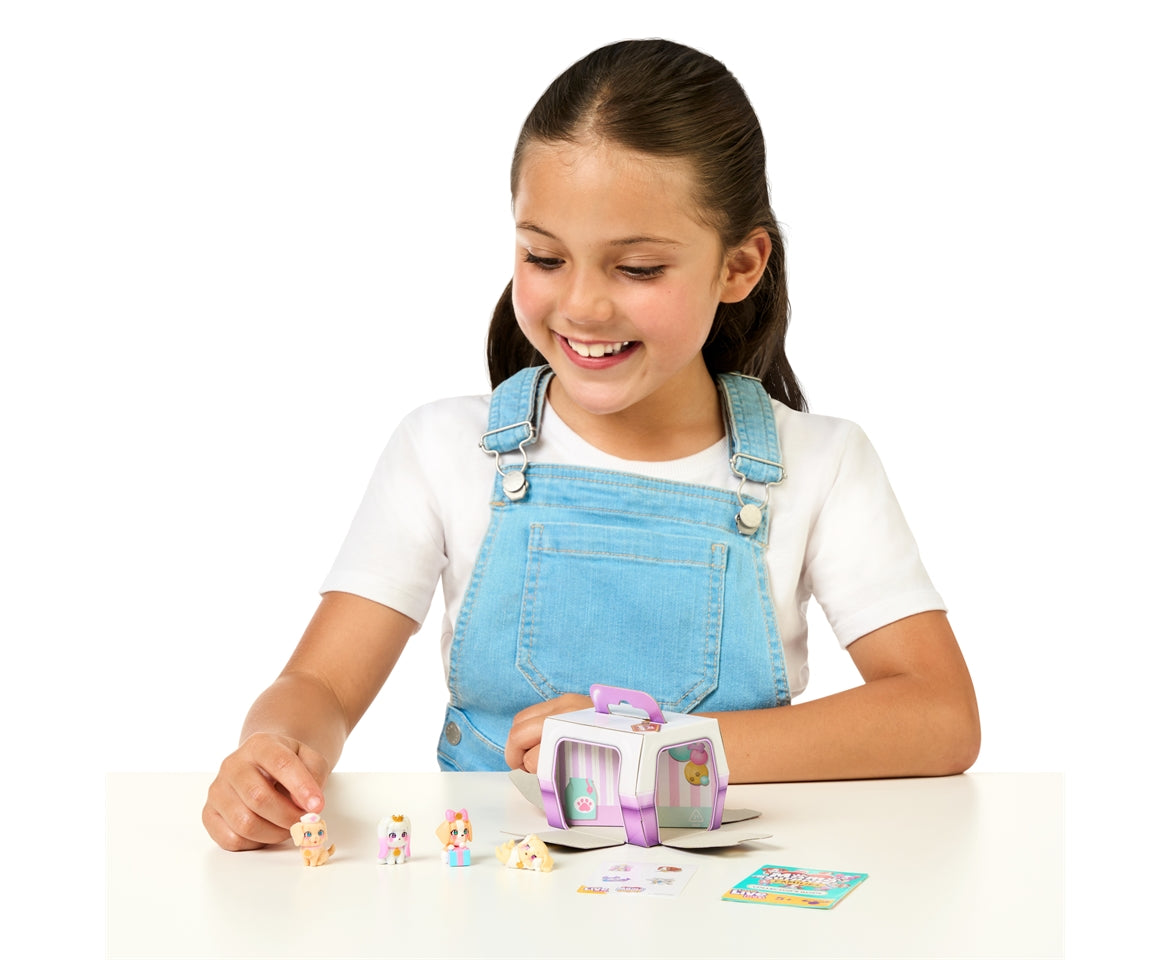 Little Live Pets Mama Surprise Families Adoption Pack