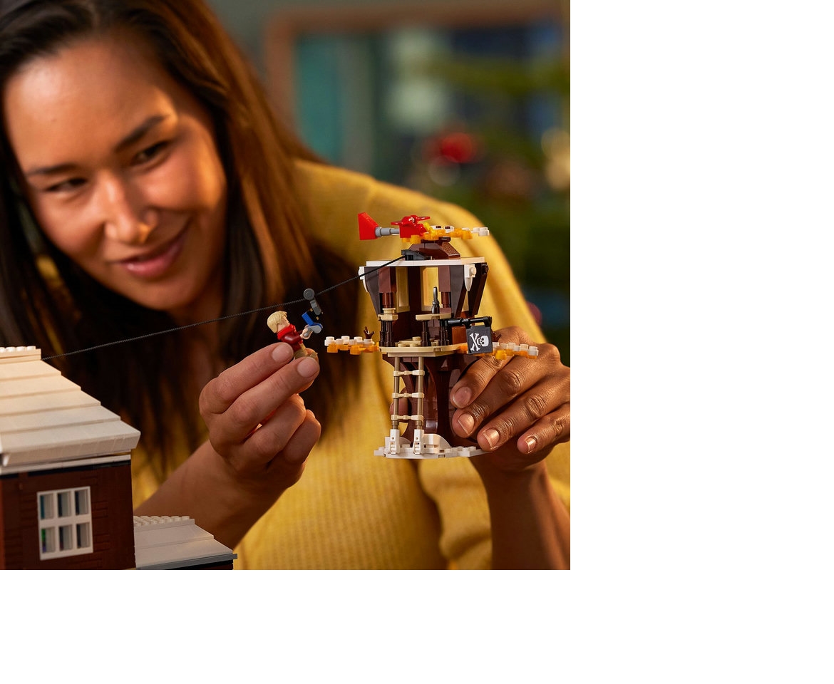 LEGO Ideas 21330 Home Alone McCallisters' House Building Set