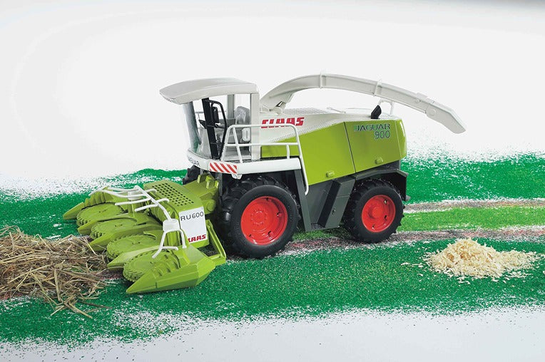 Bruder 1:16 Claas Jaguar 900 Field Chopper