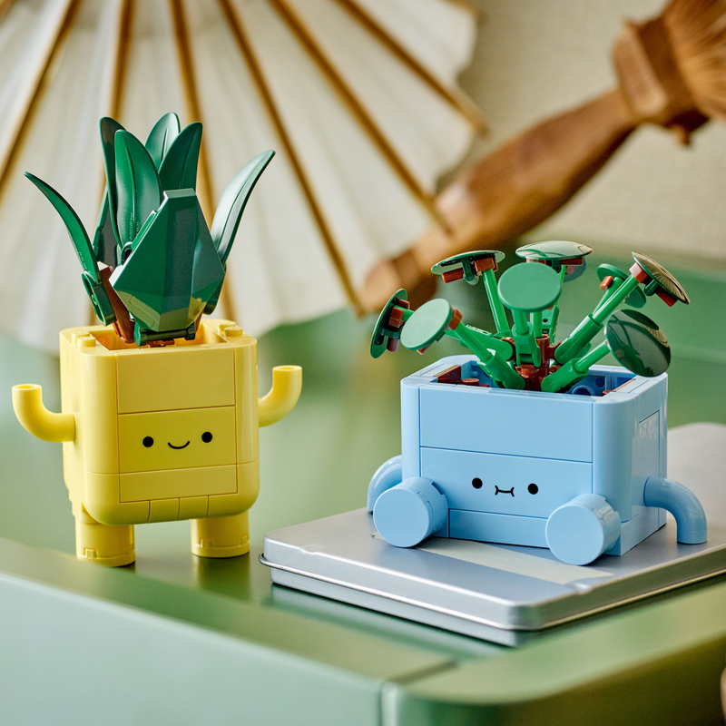 Lego® Botanicals Happy Plants Shelf Decor 10349