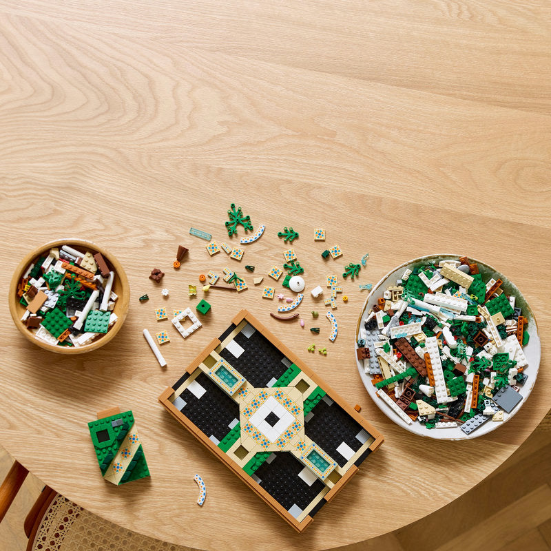 Lego® Icons Fountain Garden 10359