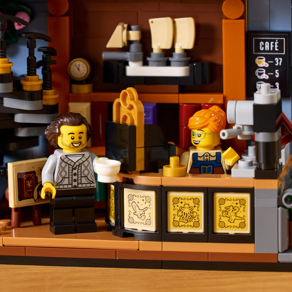 Lego Icons Bookshop: Book Nook Building Set 11379