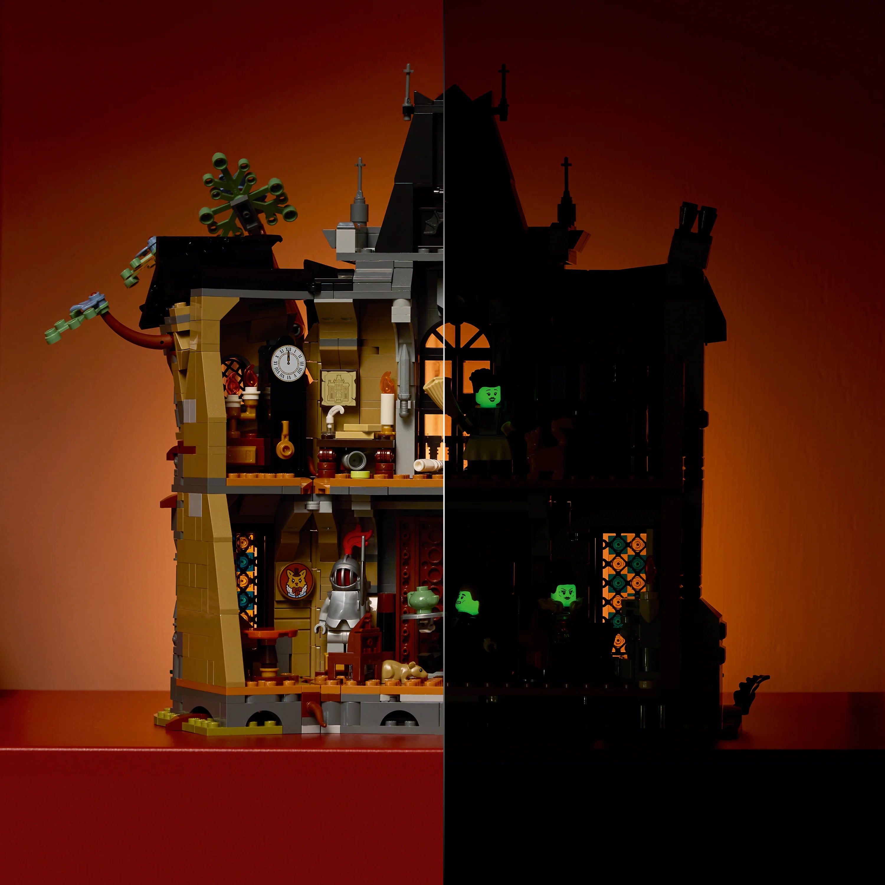 Lego Icons Mayor Manor - House Model Kit 11383