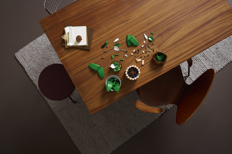 Lego® Botanicals Peace Lily Flower Decor 11504