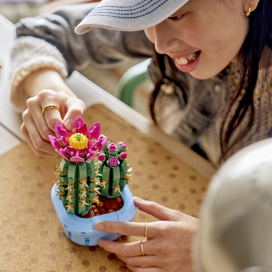 Lego® Botanicals Flowering Cactus Plants Decor 11509