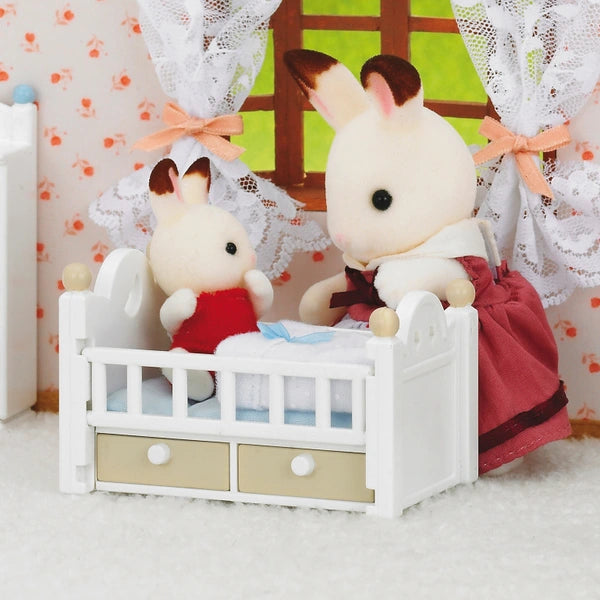 Sylvanian Families Chocolate Rabbit Baby Set (Baby Bed)