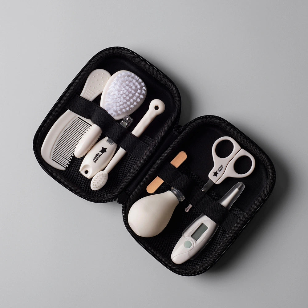 Tommee Tippee Closer To Nature Baby Healthcare And Grooming Kit