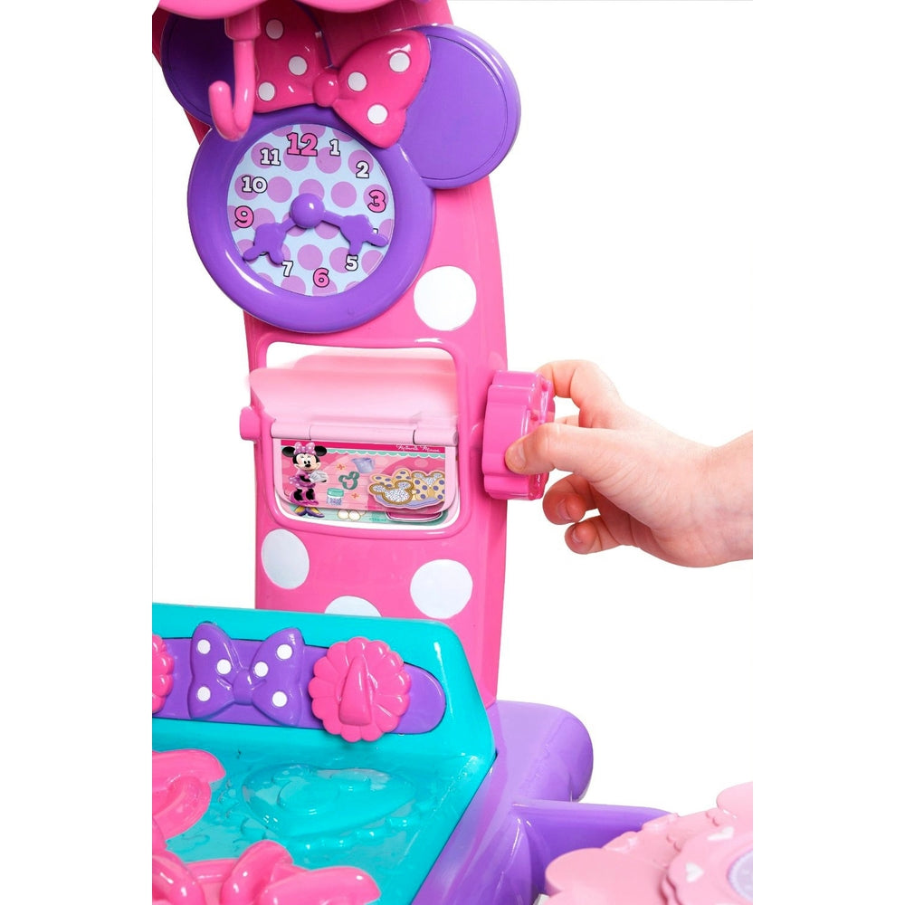 Disney Minnie Mouse Flipping Fun Kitchen