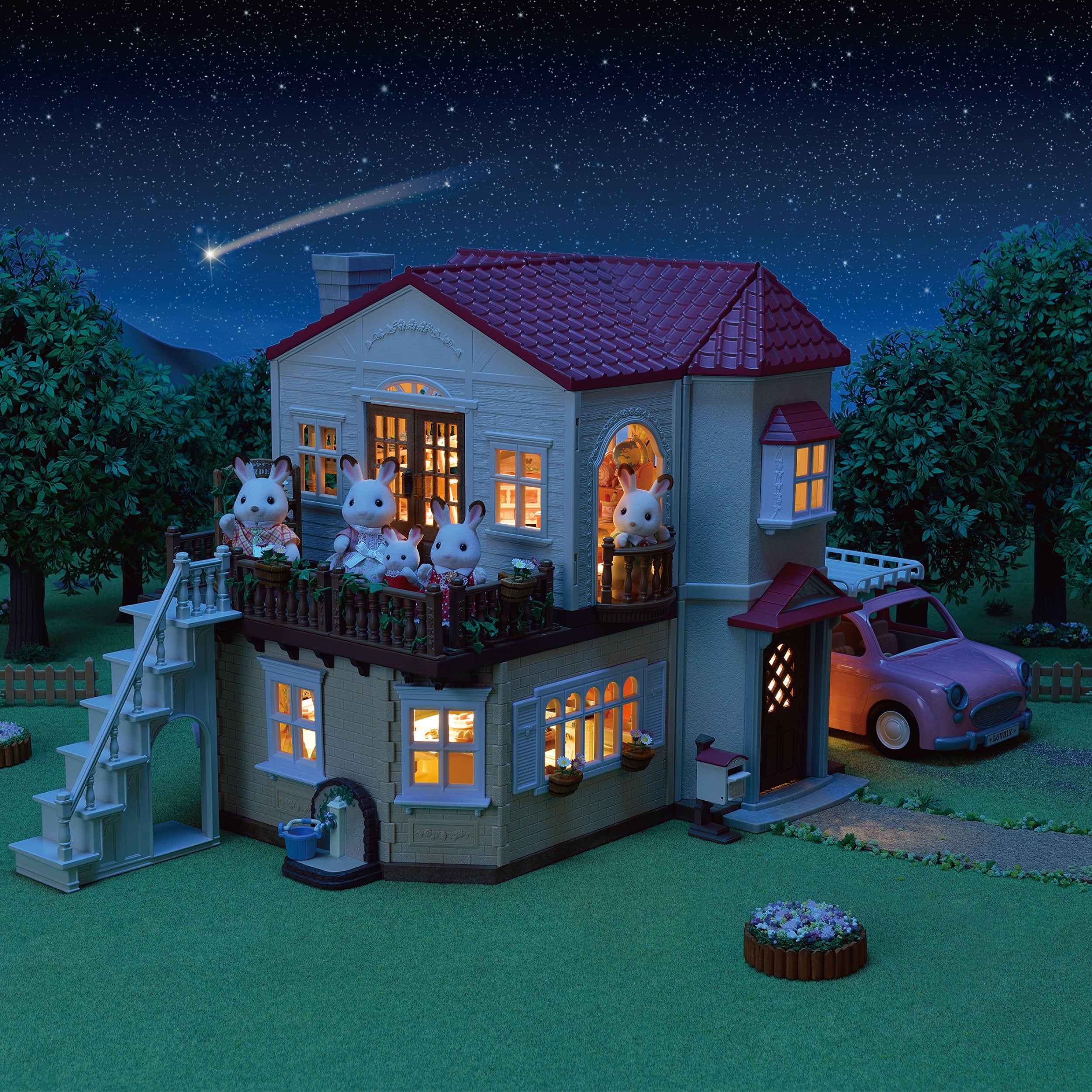Sylvanian Families Red Roof Country Home With Secret Attic Playroom