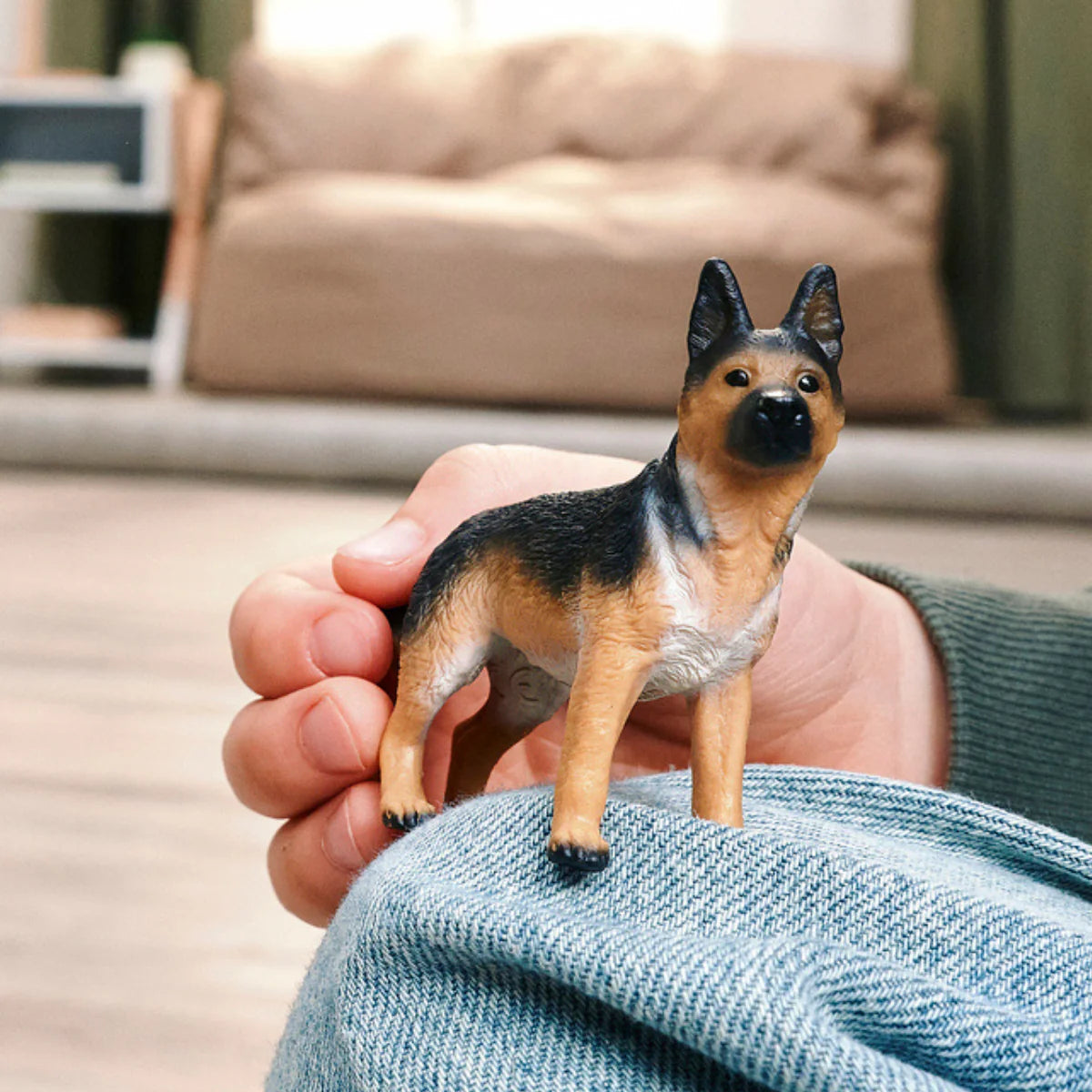 Schleich Farm World Female German Shepherd