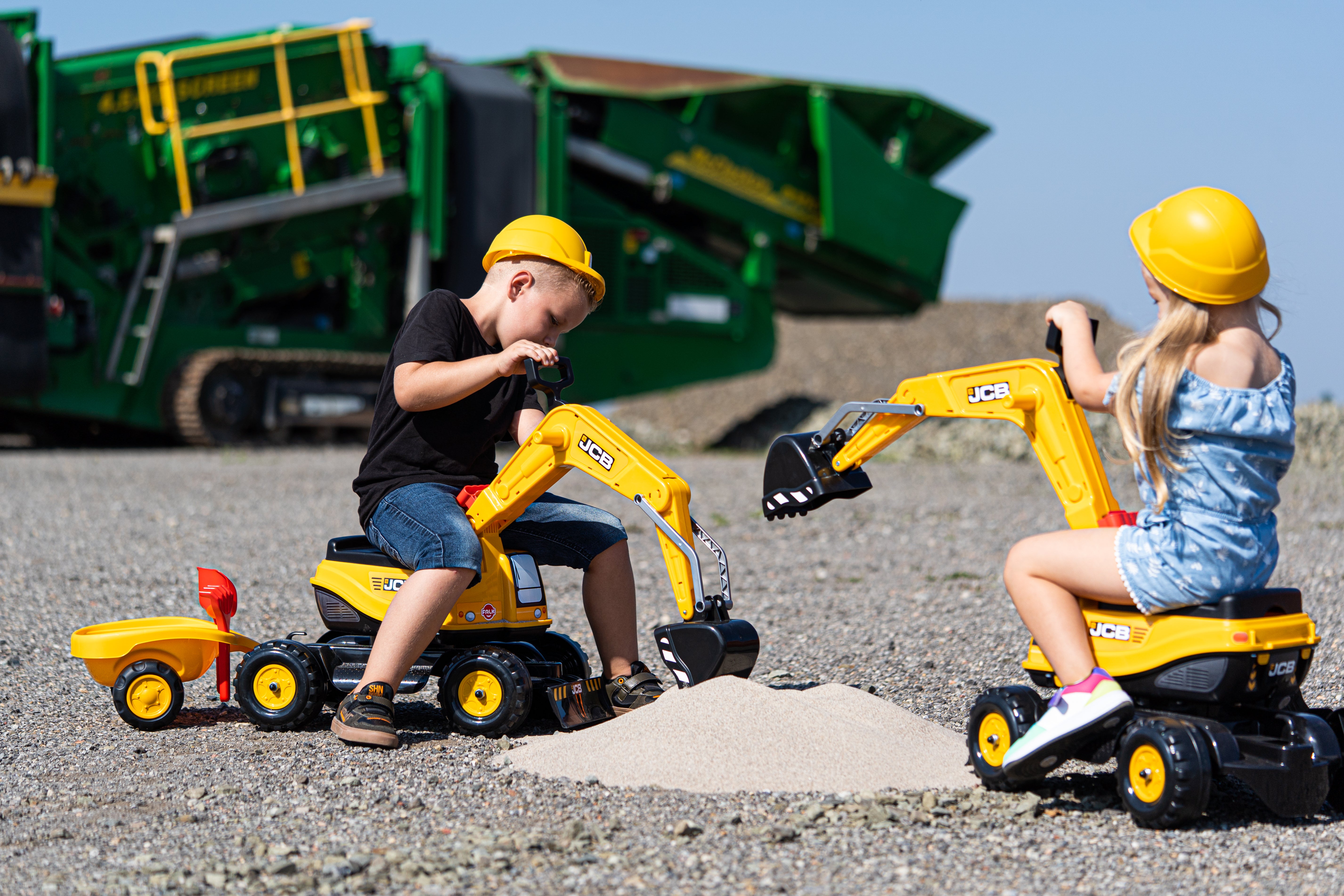 Jcb Excavator With Opening Seat And Helmet Included
