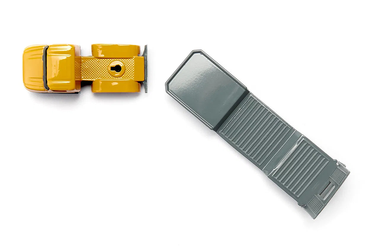 Siku Low Loader With Front Loader 1:87 Scale