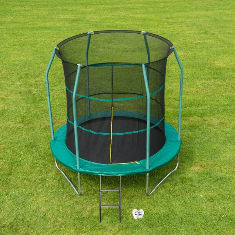 8Ft Trampoline & Enclosure