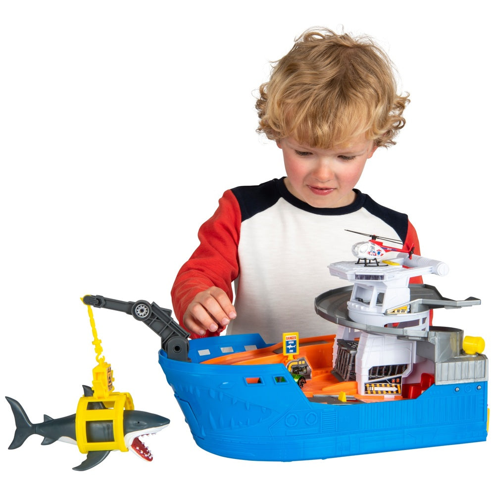 Light And Sound Shark Attack Boat Playset