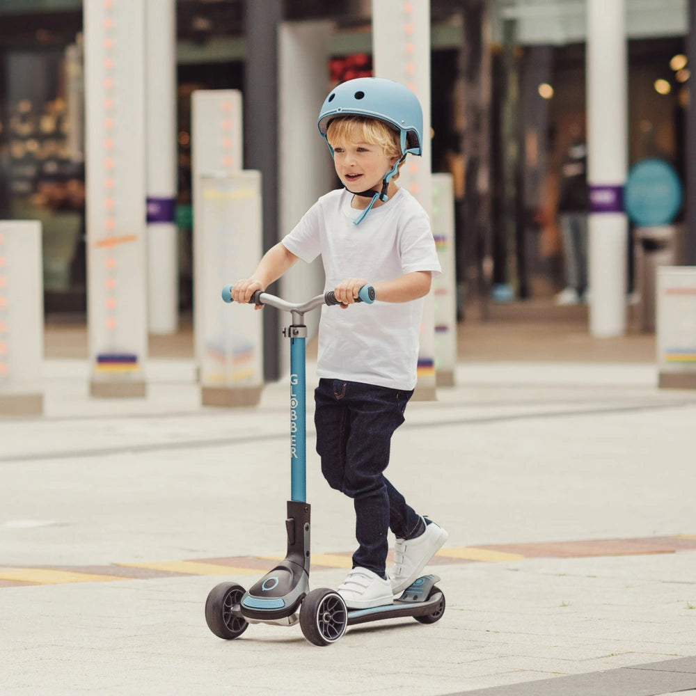 Globber Ultimate Lights Sky Blue Scooter
