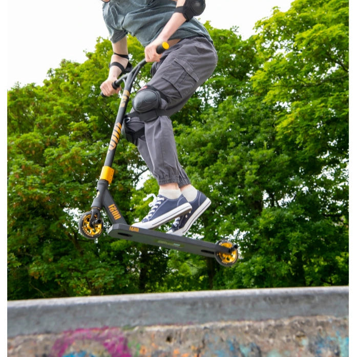 Blindside 1200 Stunt Scooter