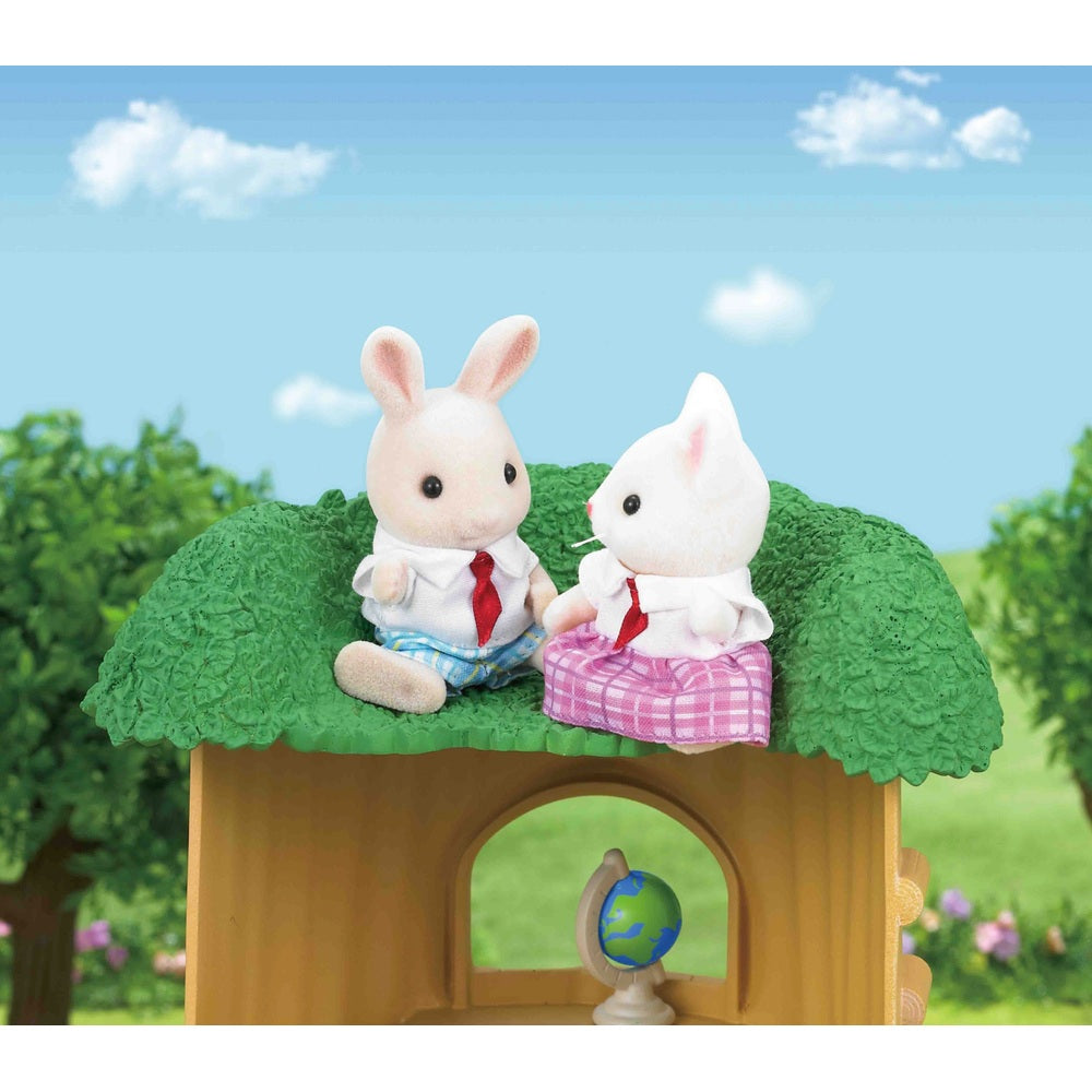 Sylvanian Families Country Tree School Gift Set