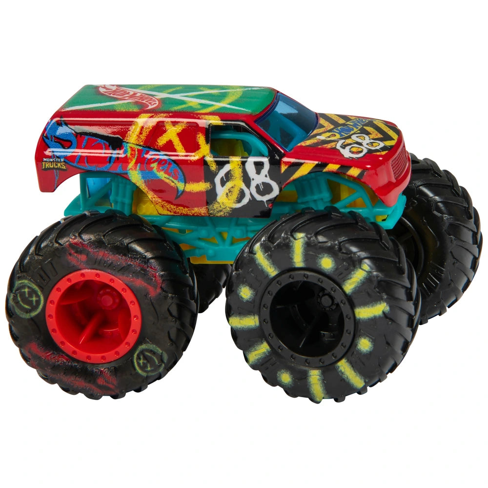 Hot Wheels Monster Trucks Epic Loop Challenge Playset + 8 Vehicles