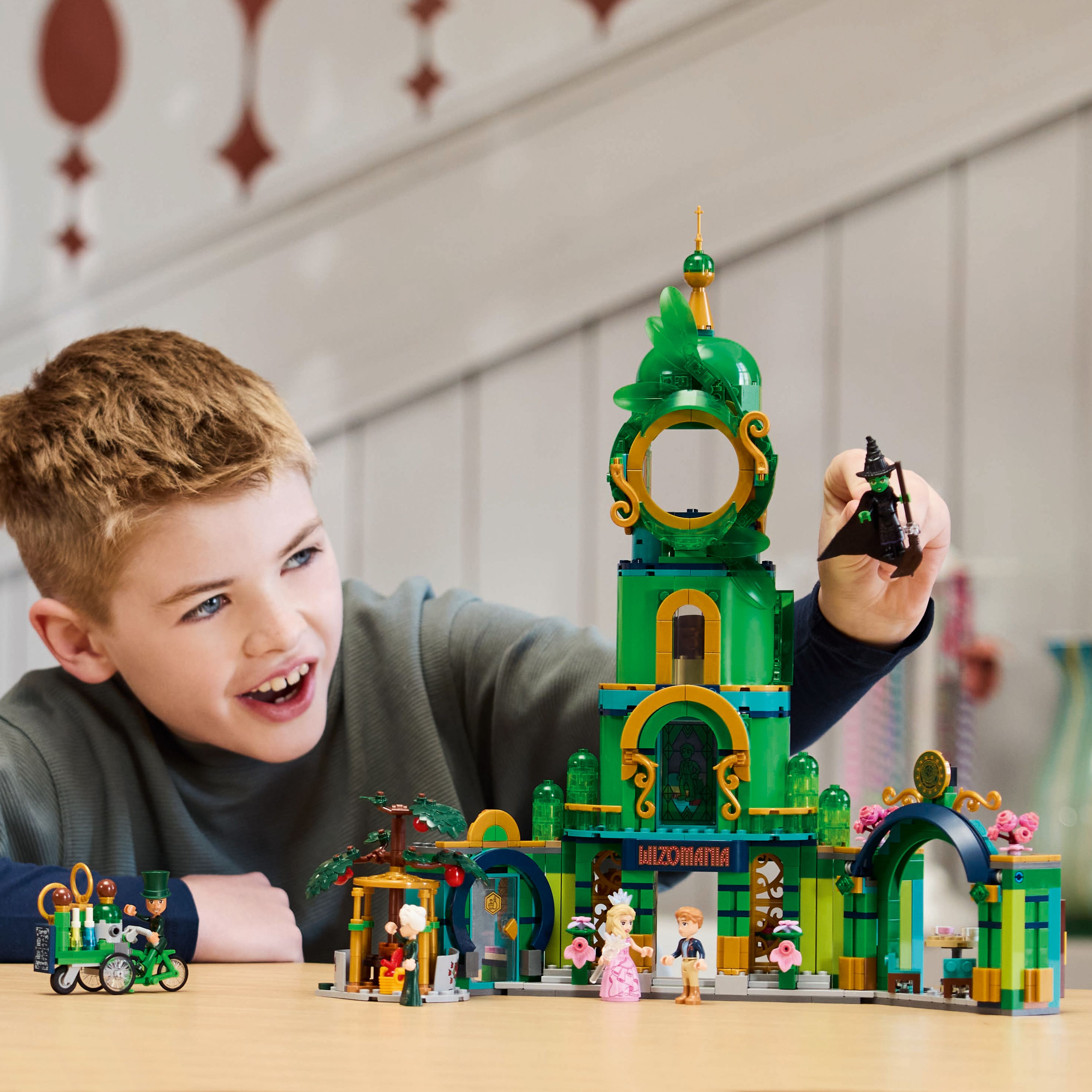 Lego Wicked 75684 Welcome To Emerald City Set