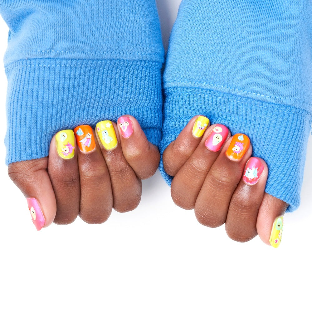 Fablab Glow In The Dark Nail Art