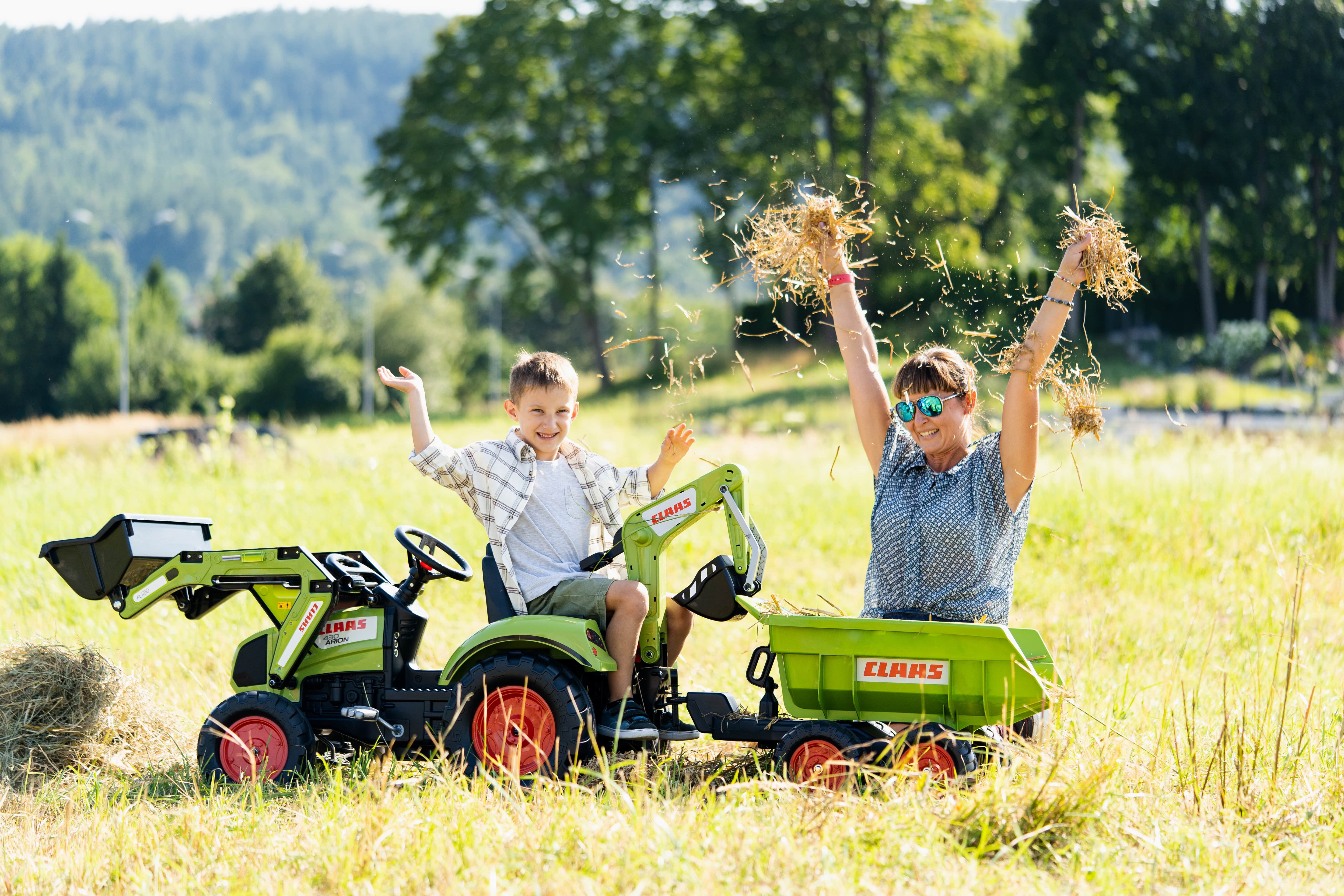 Claas Backhoe With Excavator And Maxi Tilt Trailer