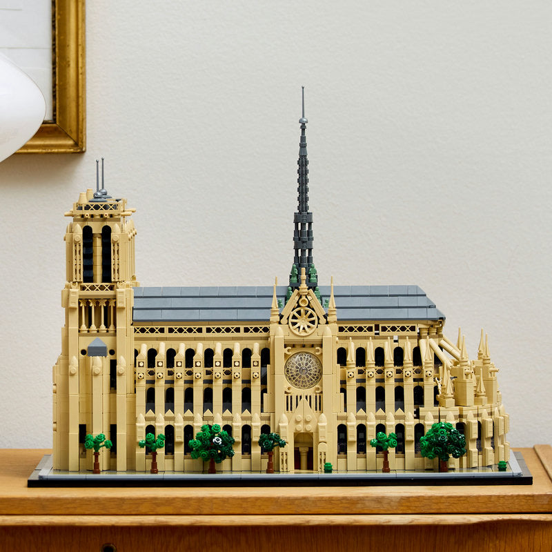 Lego® Architecture Notre-Dame De Paris Set 21061