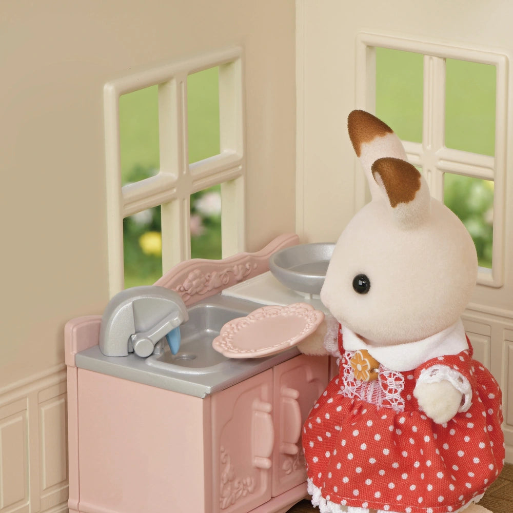 Sylvanian Families Red Roof Cosy Cottage