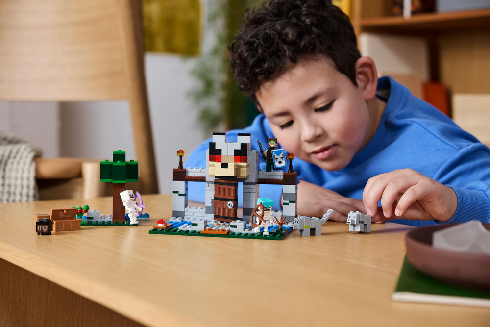 Lego® Minecraft® The Wolf Stronghold Fortress Playset 21261
