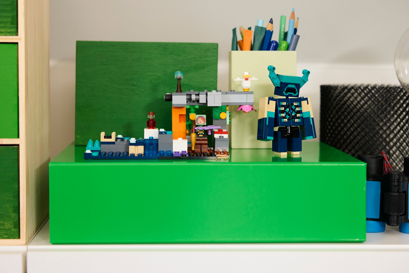 Lego Minecraft The Warden Encounter Toy Set 21274