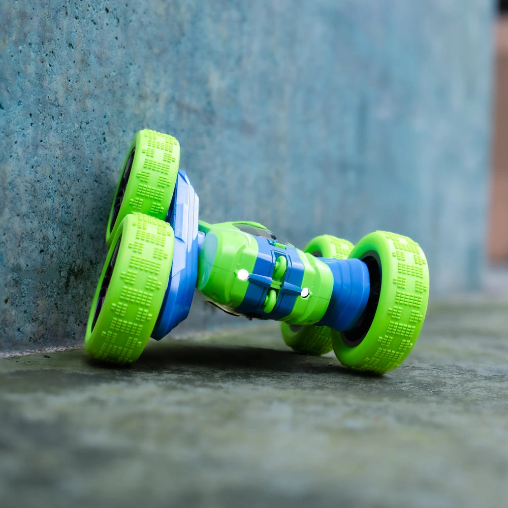 Remote Control 1.24 Spin N Stunt Car Green