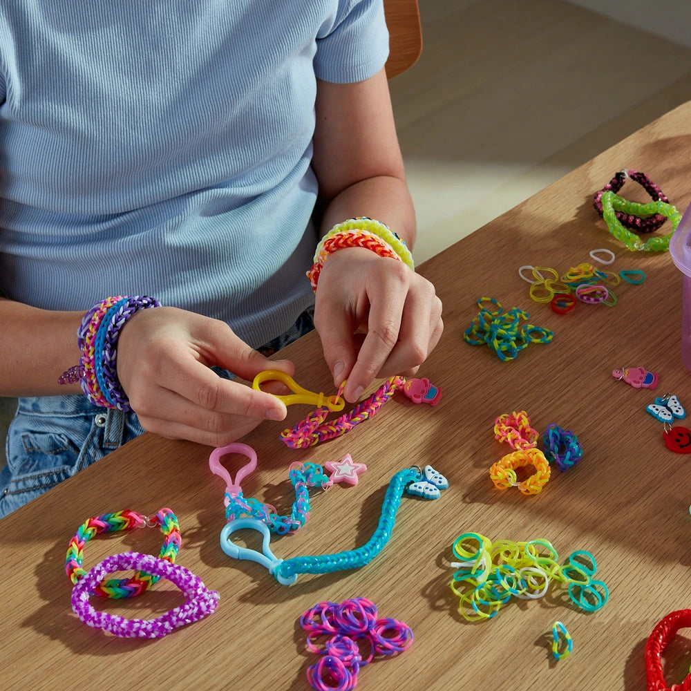 Mega Loom Band Kit Set - 8000 Pieces