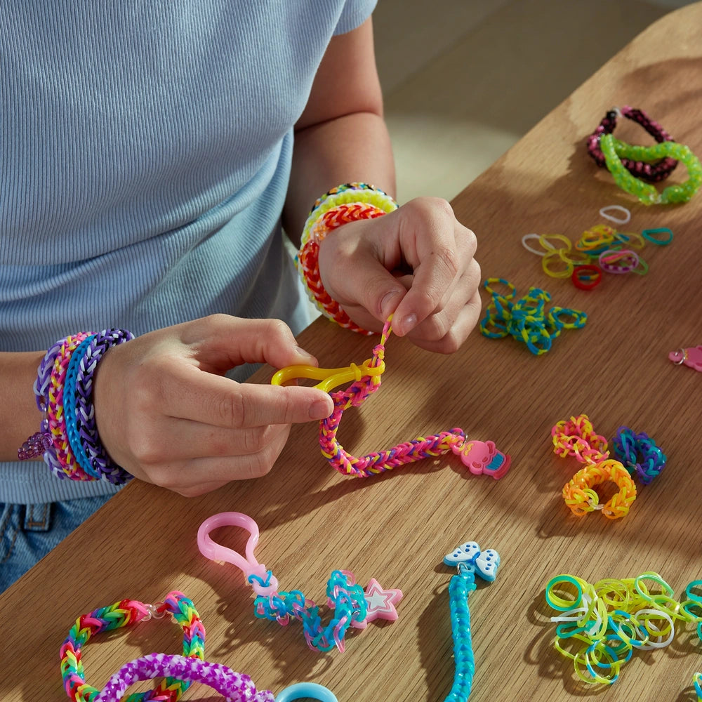 Mega Loom Band Kit Set - 8000 Pieces