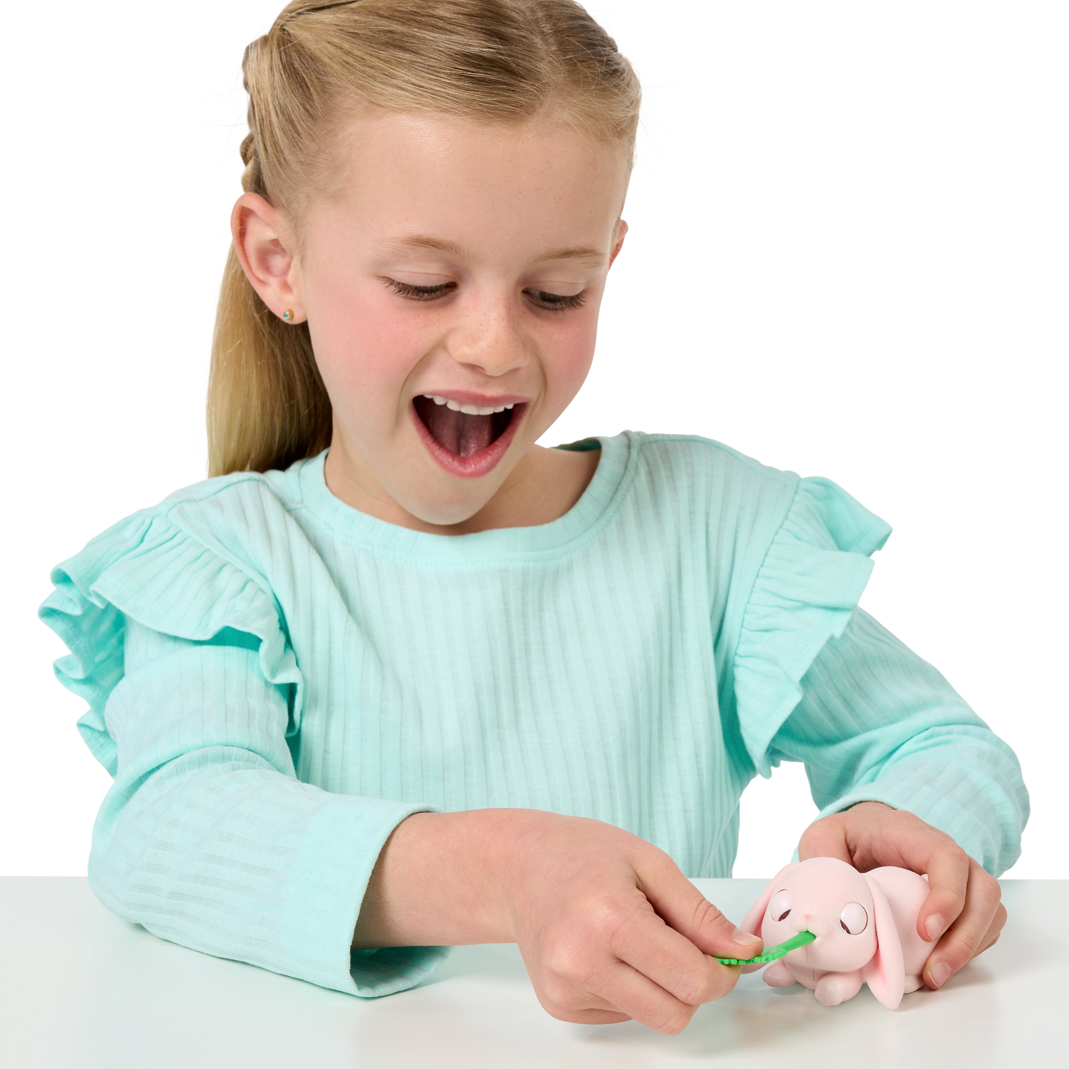 Little Live Pets - Mama Surprise Minis: Lil' Bunny