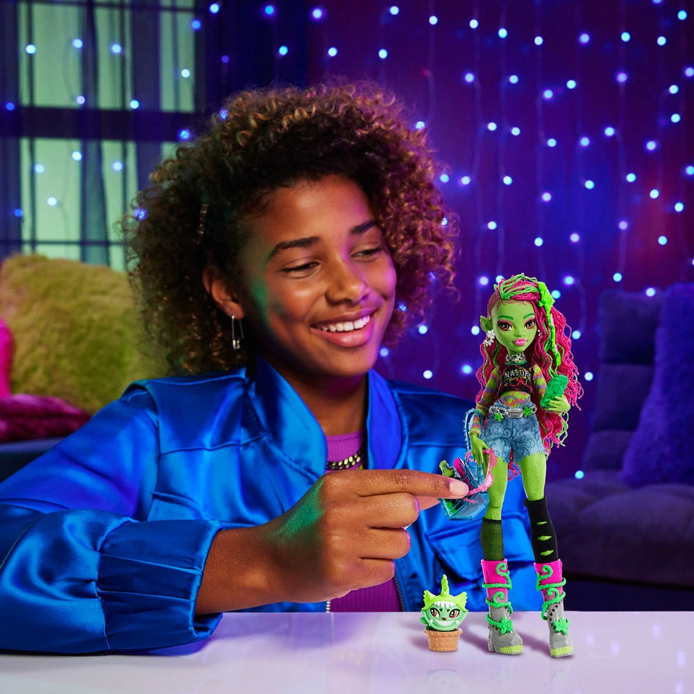 Monster High Venus Mcflytrap Fashion Doll