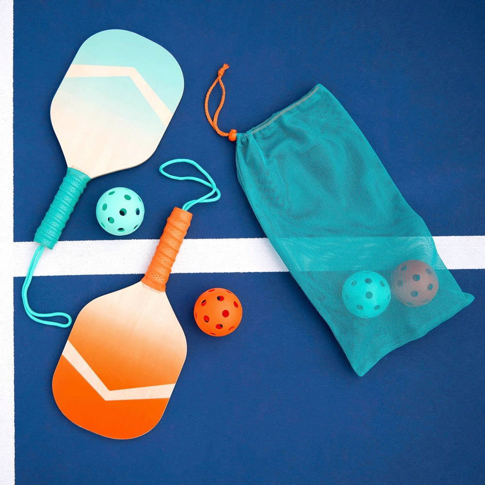 Pickleball Set - 2X Pickleball Paddles & 4X Balls