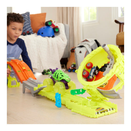 Hot Wheels Monster Trucks Power Smashers Charge And Chase Challenge Set