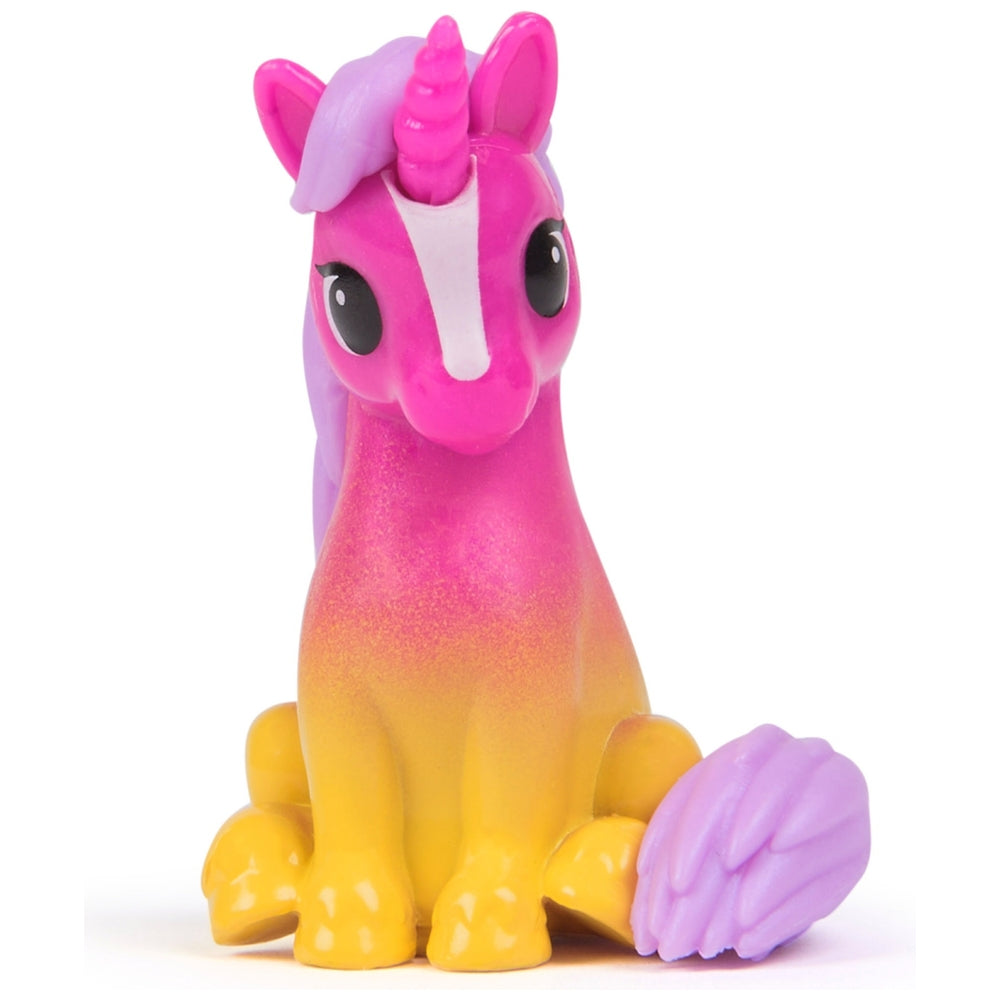 Unicorn Academy Collectible Baby Unicorn Surprise Figure Blind Box (Styles May Vary)