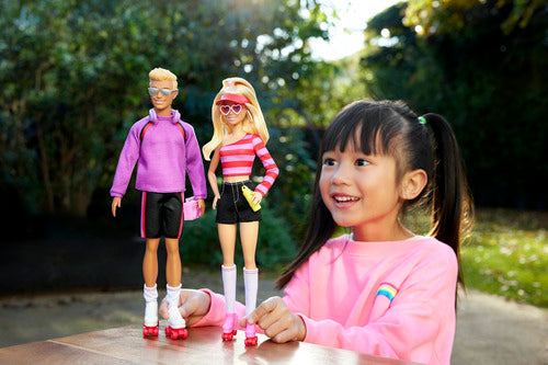 Barbie And Ken Rollerskate Set