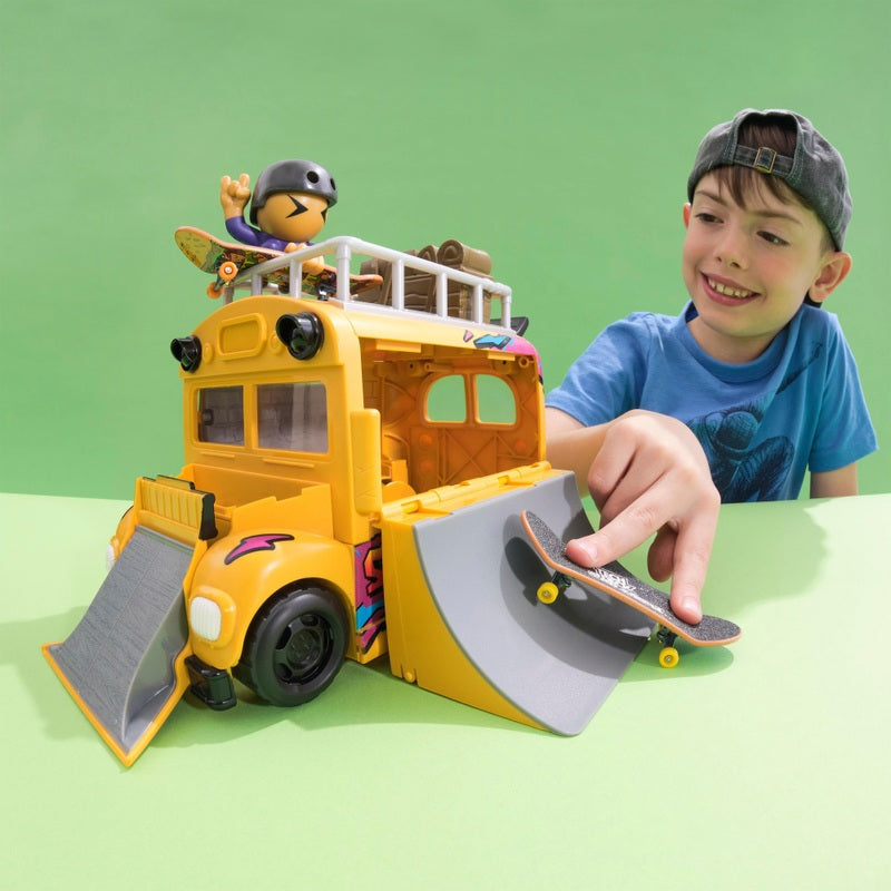 Tech Deck Sk8 Crew 2-In-1 Transforming Ultra Sk8 Bus Set