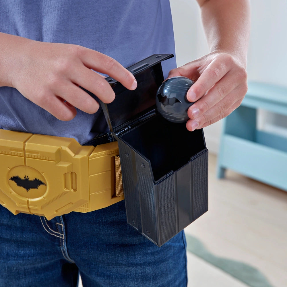 Dc Batman Gear-Up Utility Belt And Batman Mask