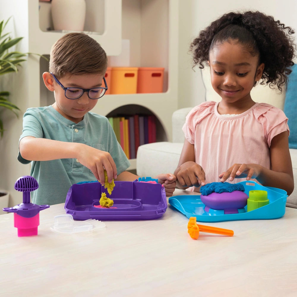 Kinetic Sand Squish Motion Playset