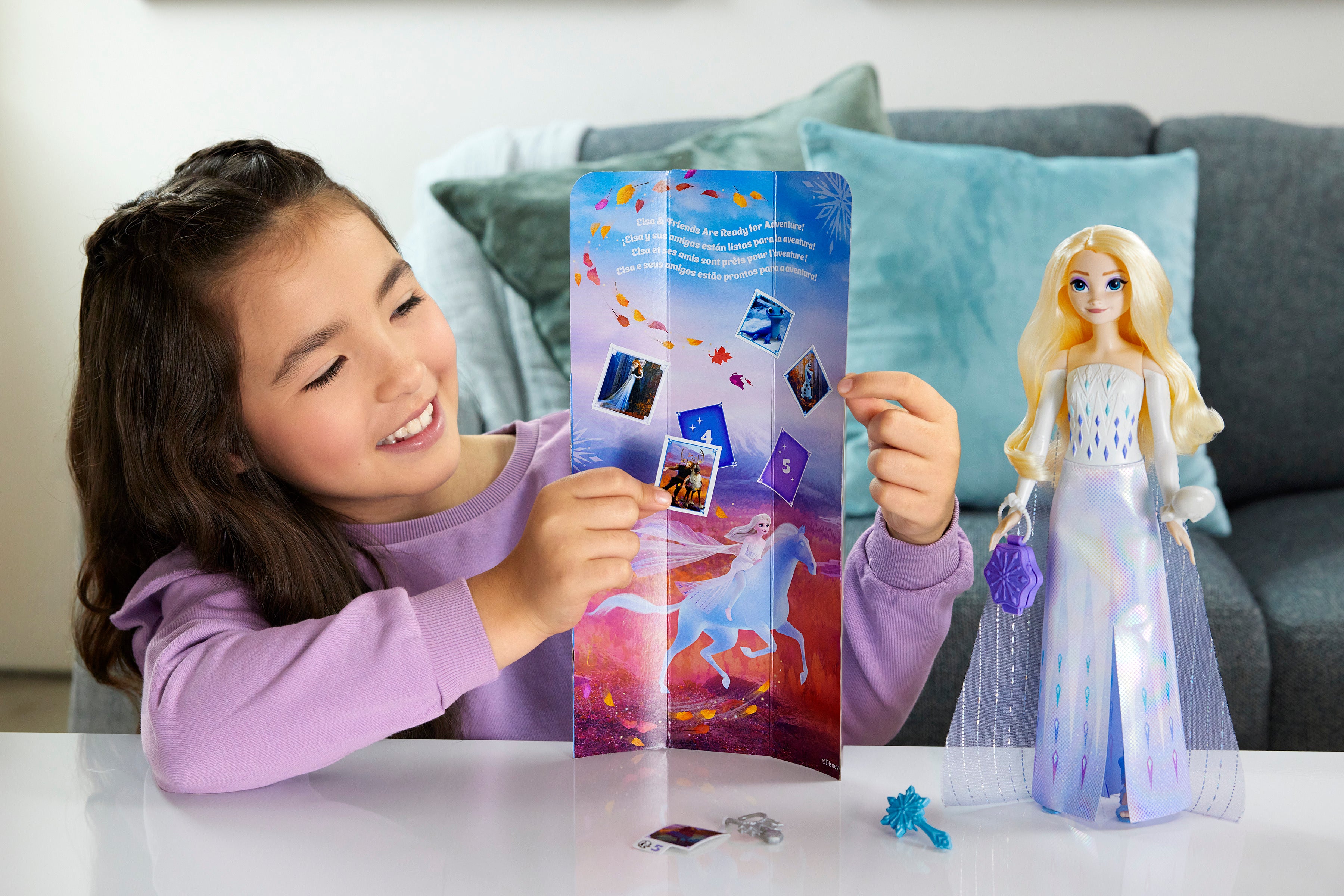 Disney Frozen Spin & Reveal Elsa Doll