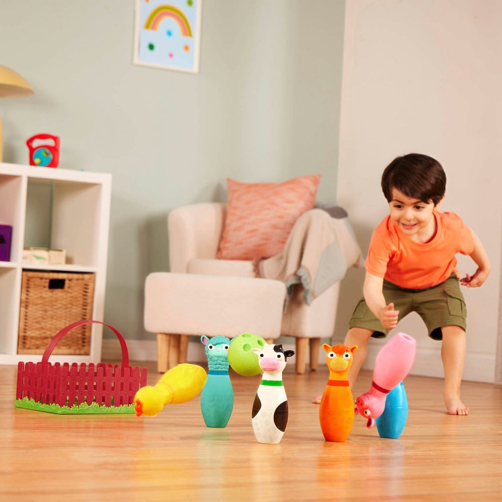Battat Farm Animal Barnyard Bowling Set