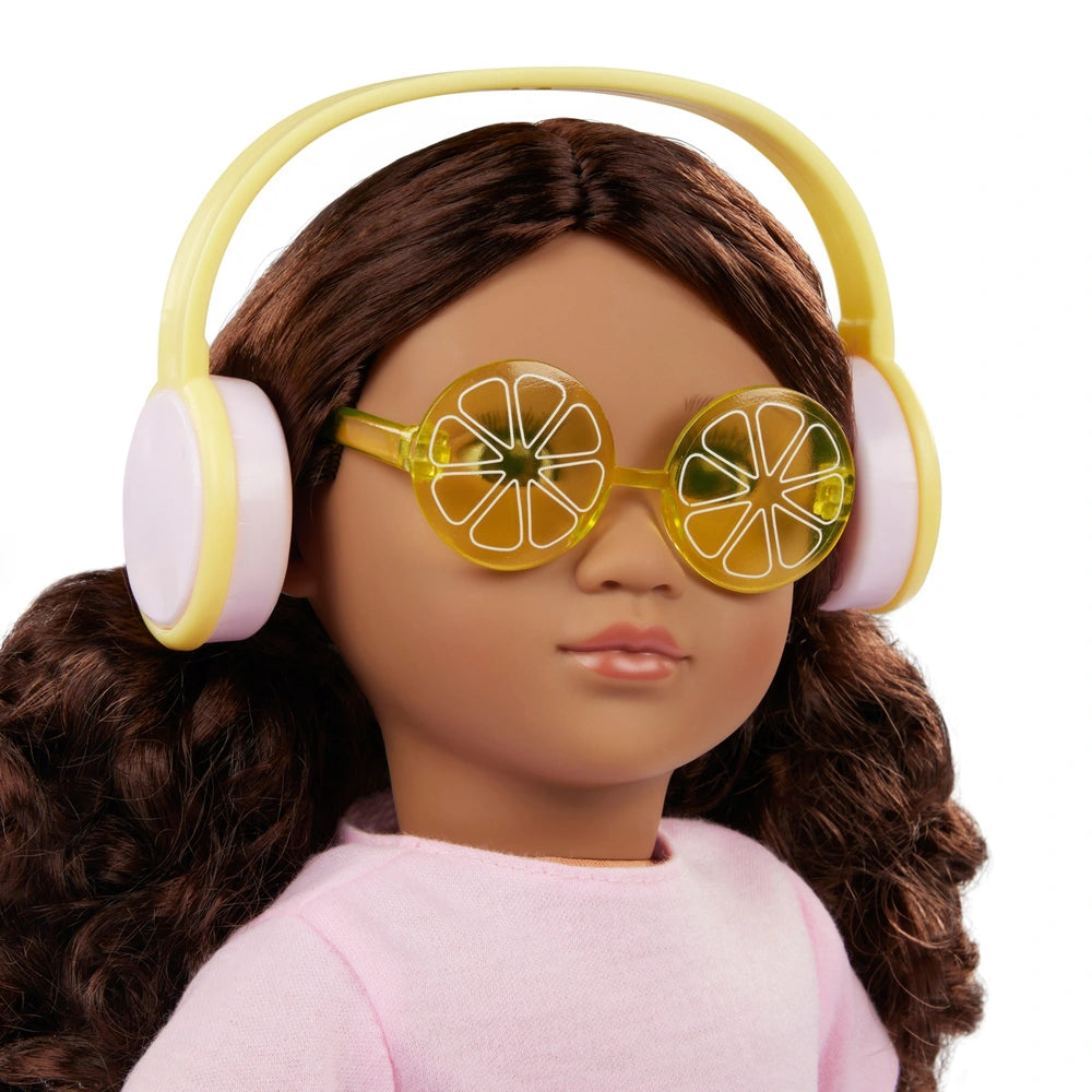 Our Generation Deluxe Rollerblades & Lemonade Outfit