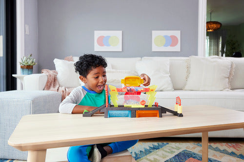Disney Cars Colour-Changing Race Ready Car Wash Playset
